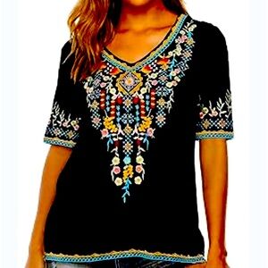 SALE🎁NWT Vikakado embroidered shirt/blouse